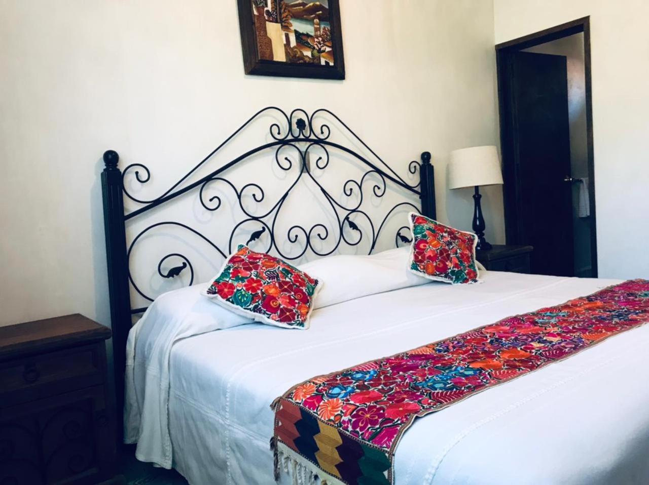Posada Los Colorines Zinapécuaro de Figueroa المظهر الخارجي الصورة